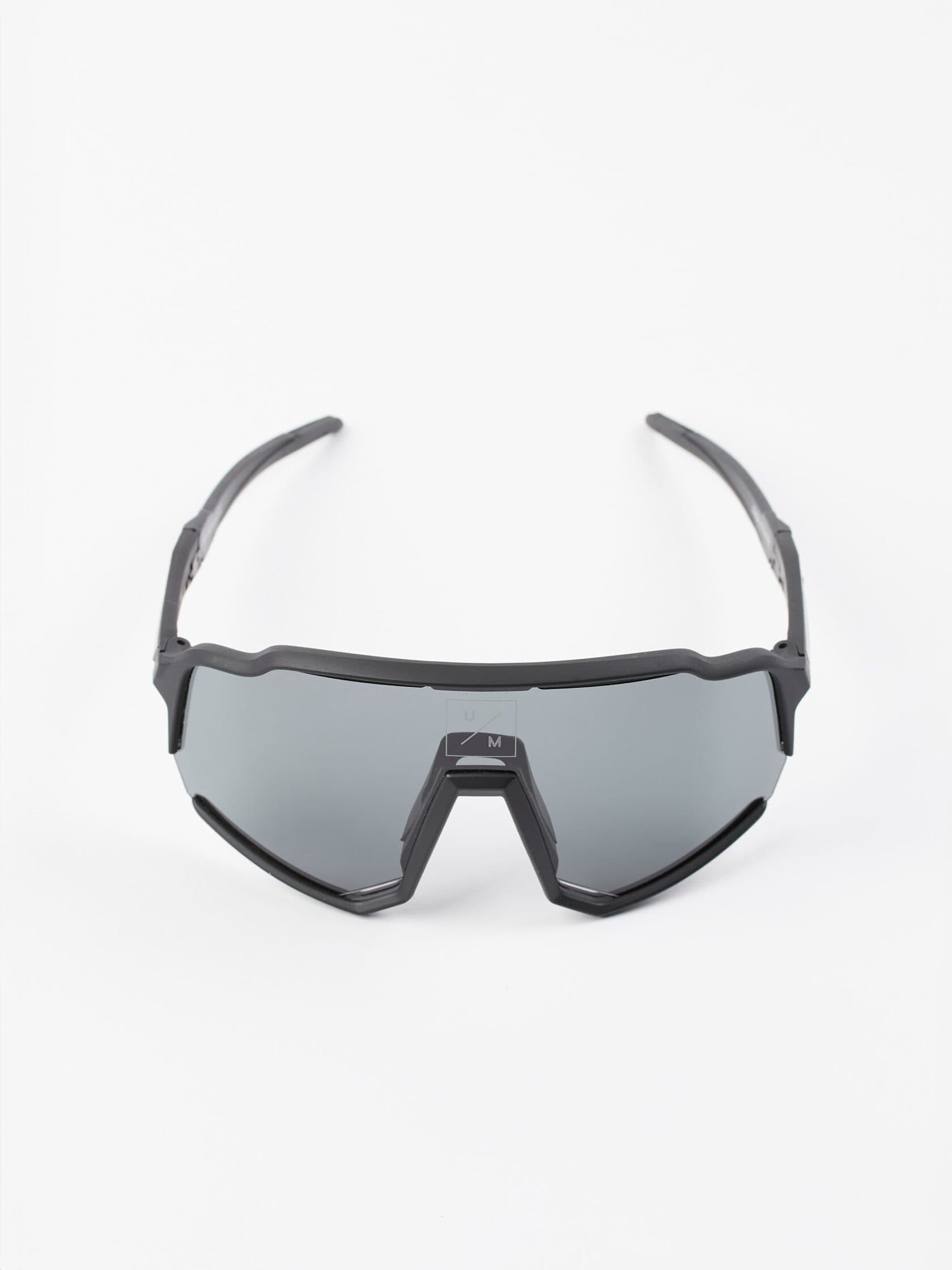 Солнцезащитные спортивные очки UNDER BY ME Aerospace polarized Black