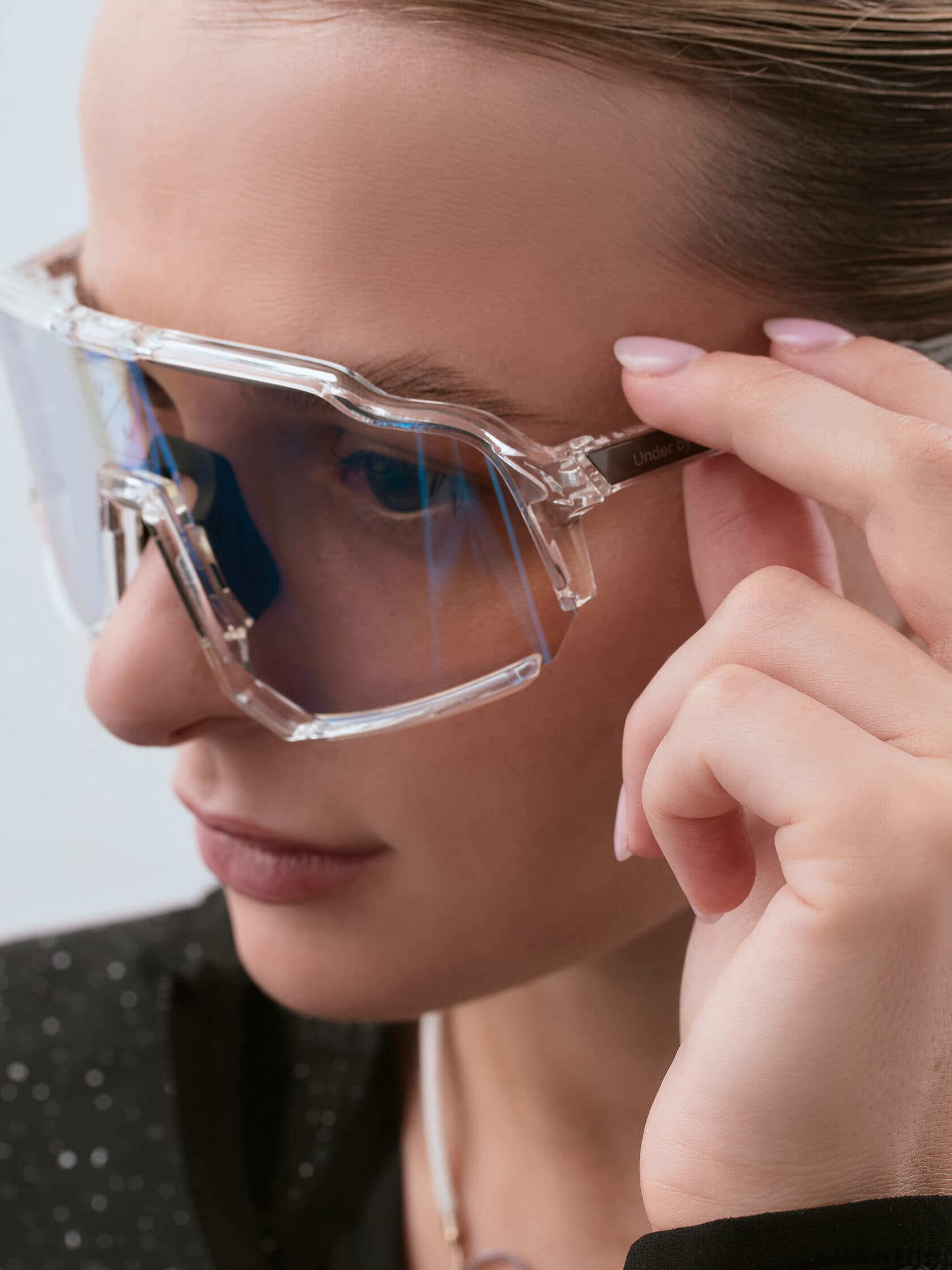 Солнцезащитные спортивные очки UNDER BY ME Aerospace transparent photochrom Blue 16