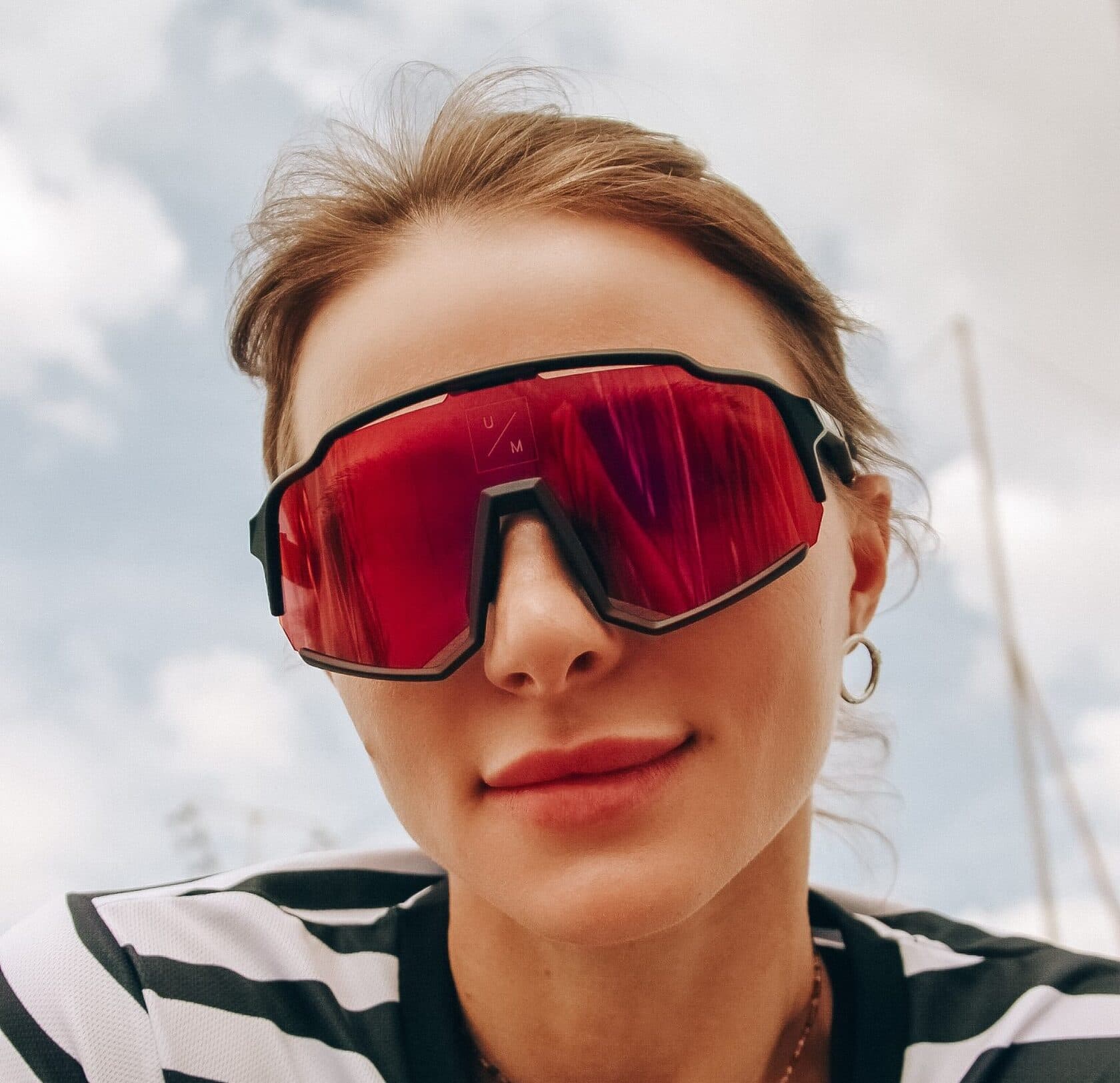 Солнцезащитные спортивные очки UNDER BY ME Aerospace Black&Red 2