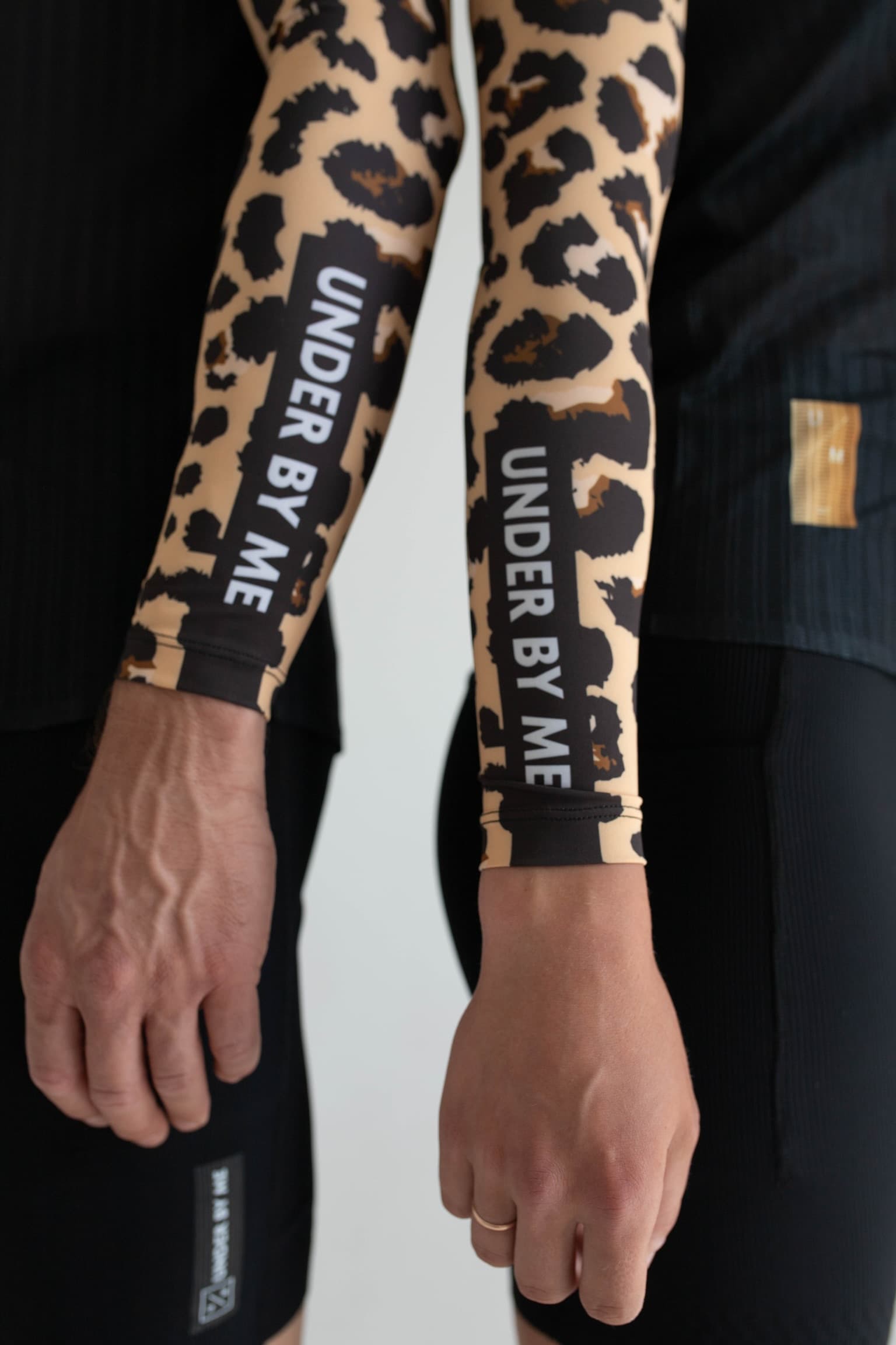 Рукава UNDER BY ME Leopard 11