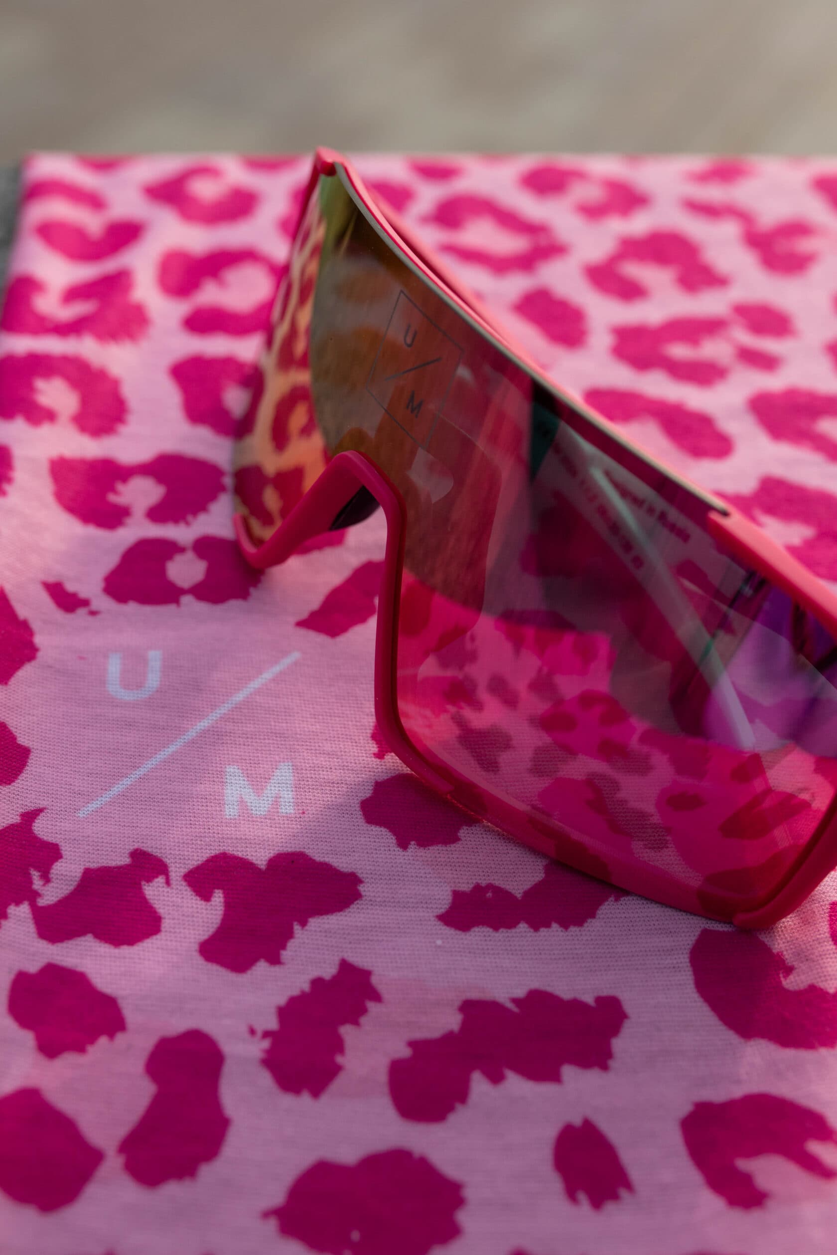 Бафф UNDER BY ME Pink Leo 6