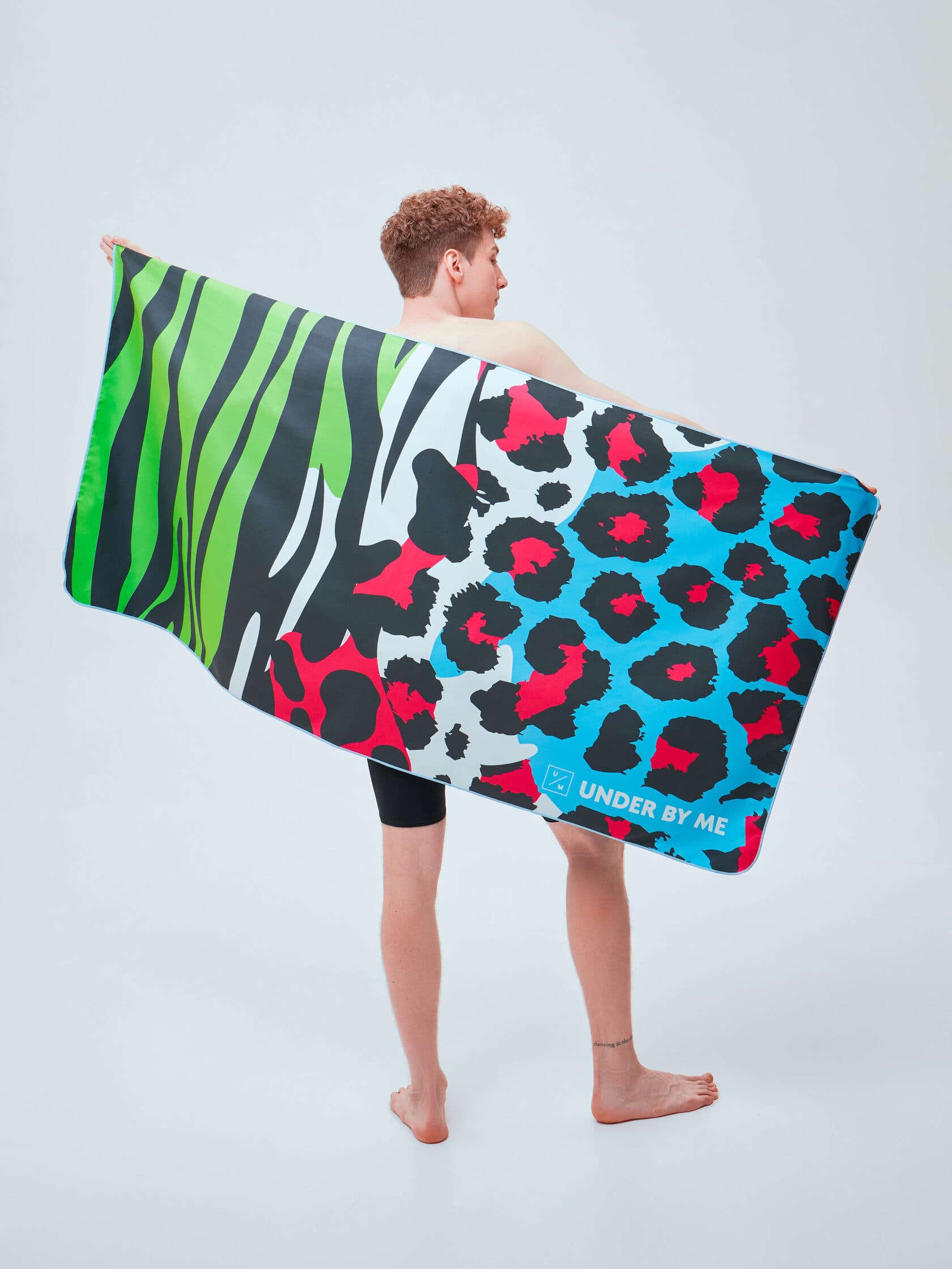 Быстросохнущее спортивное полотенце для тренировок UNDER BY ME Multicolor