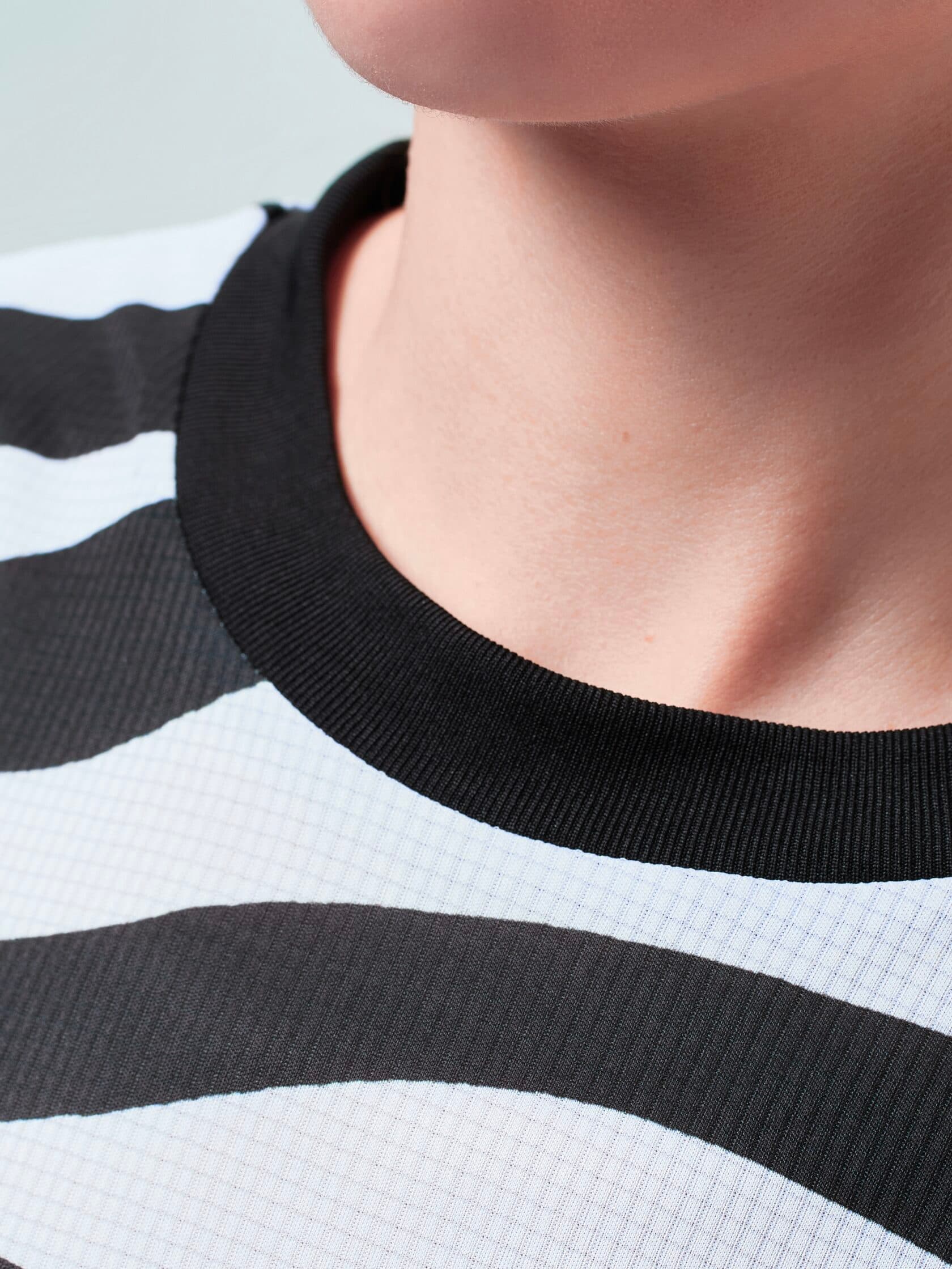 Футболка UNDER BY ME Zebra женская 5