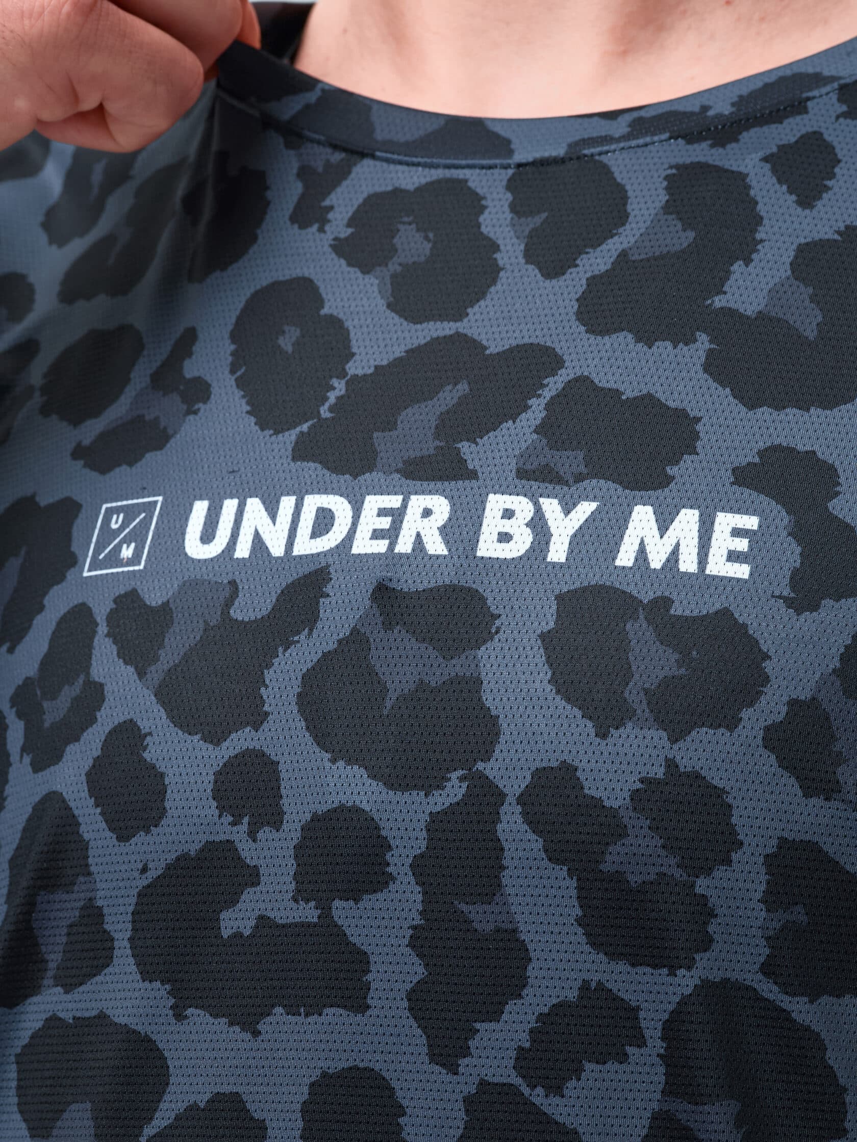 Лонгслив UNDER BY ME Grey Leo унисекс 17