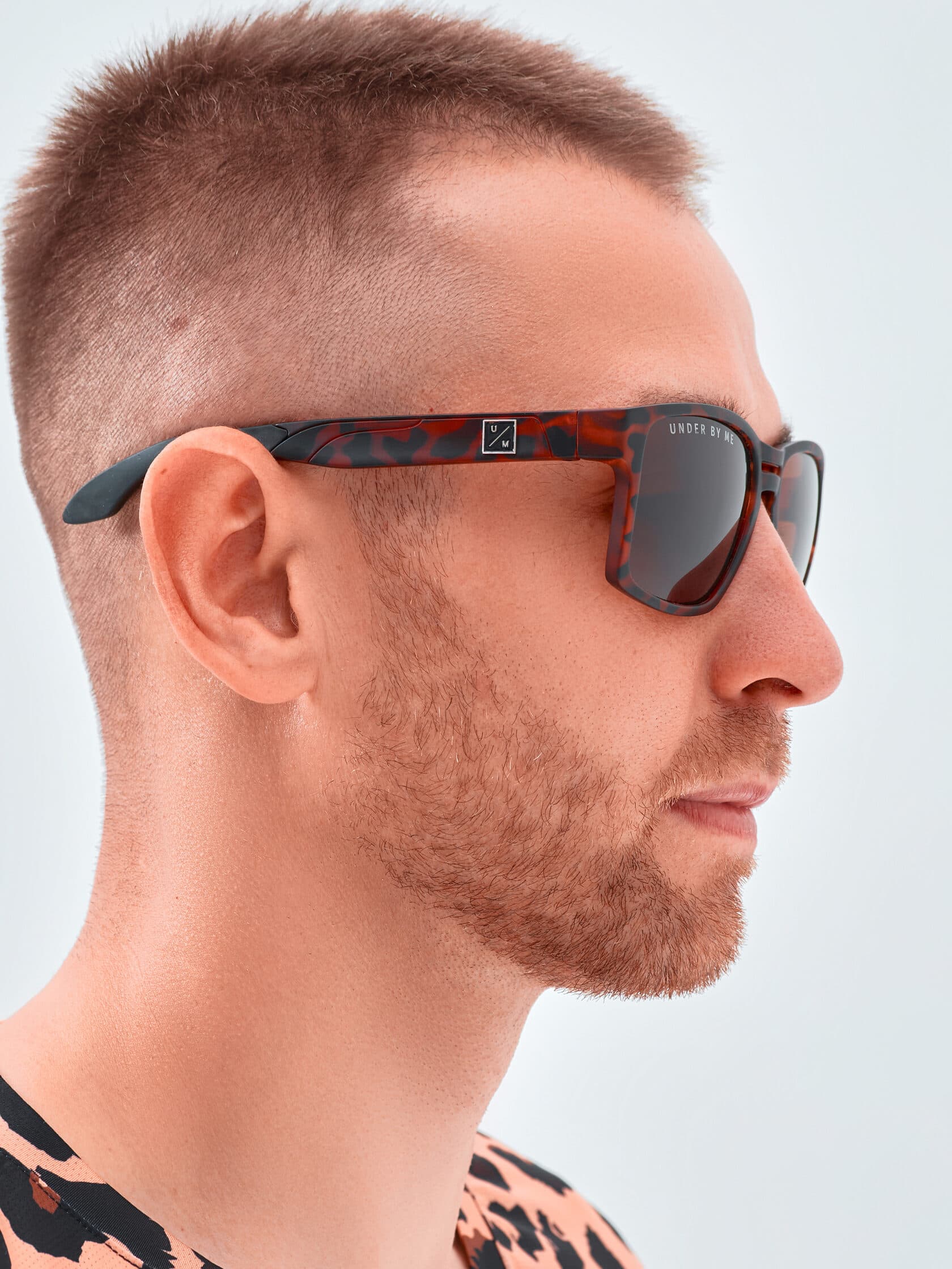 Солнцезащитные спортивные очки UNDER BY ME Classic leopard polorized Brown 10