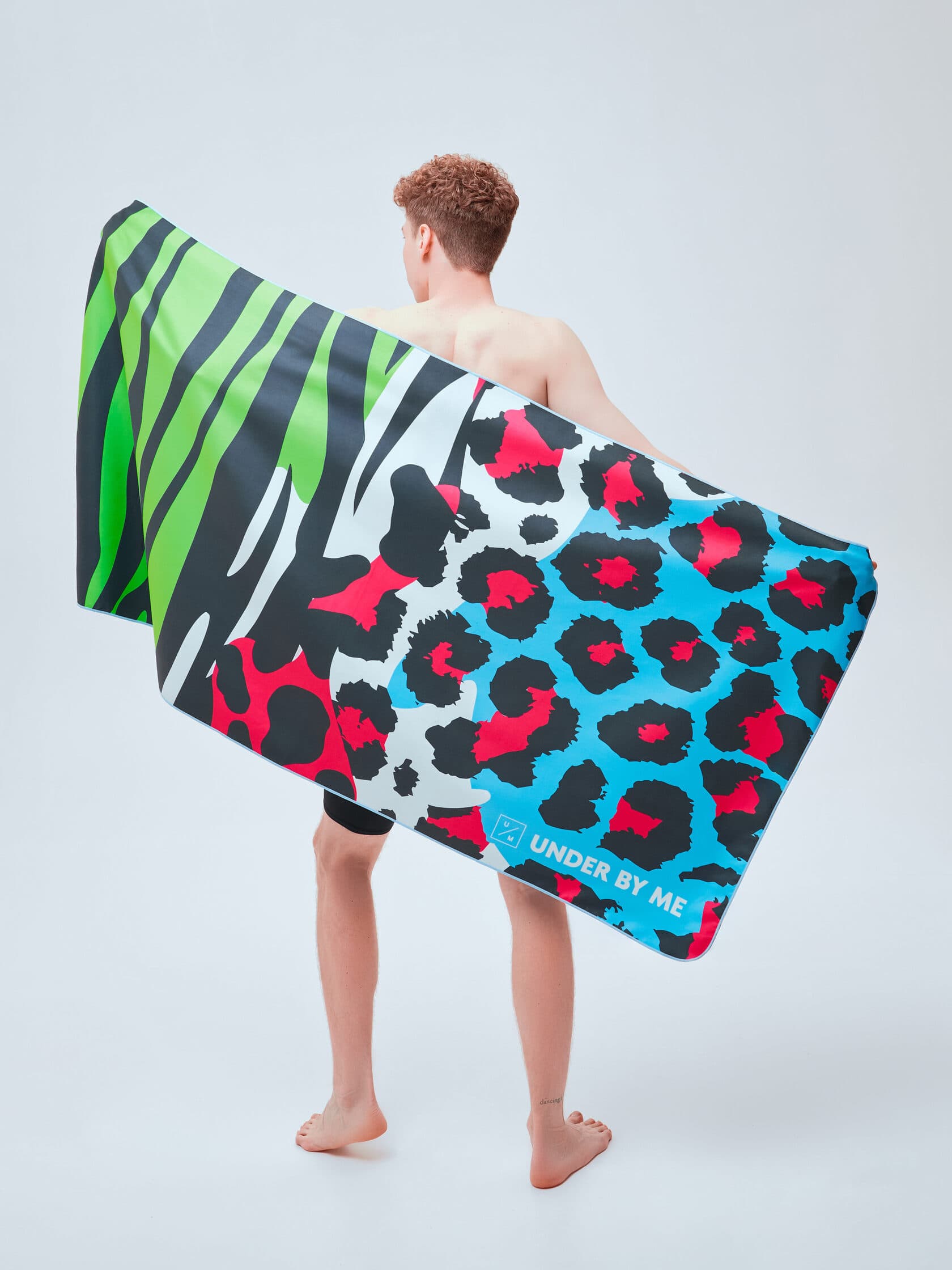 Быстросохнущее спортивное полотенце для тренировок UNDER BY ME Multicolor