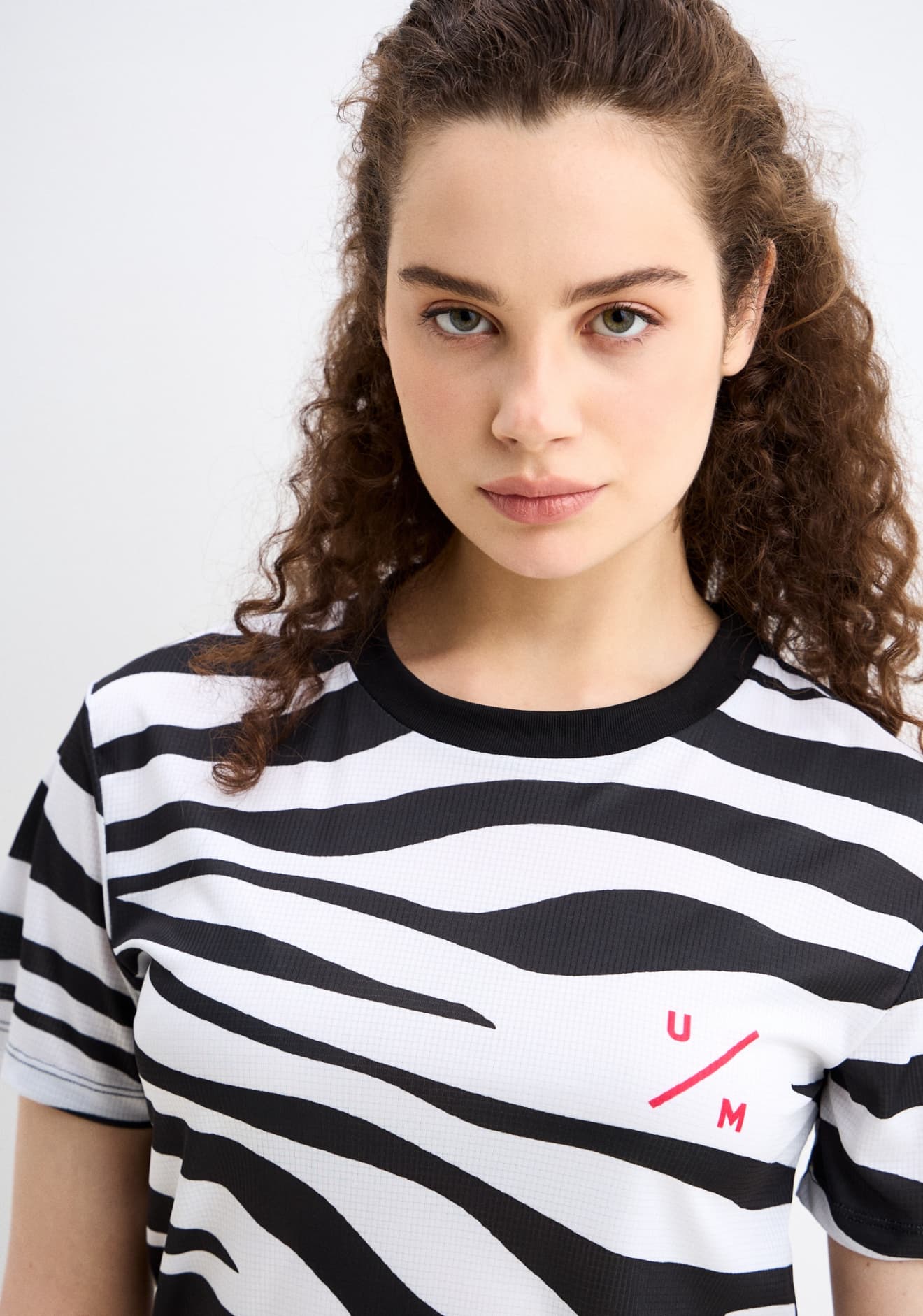 Футболка UNDER BY ME Zebra женская 3