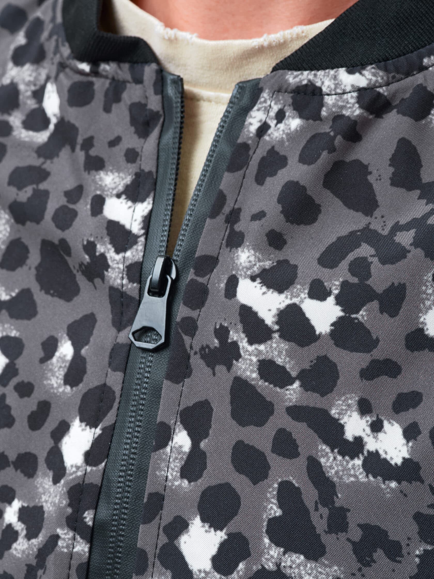 Бомбер UNDER BY ME Grey Leo унисекс 11