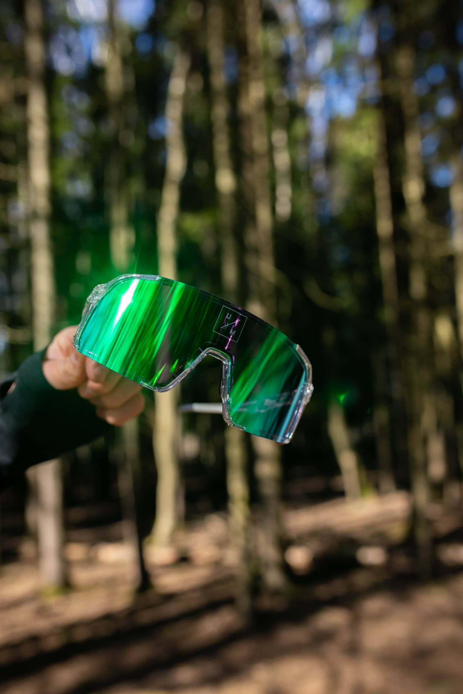Солнцезащитные спортивные очки UNDER BY ME transparent photochromic Green 12