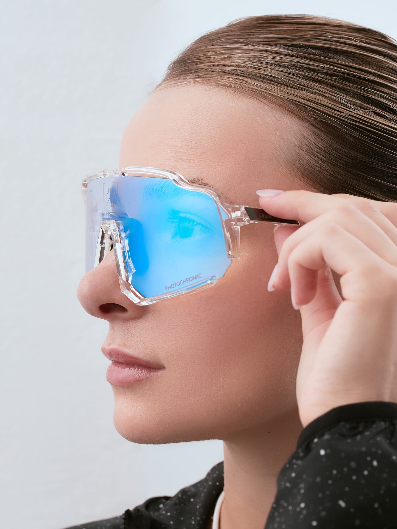 Солнцезащитные спортивные очки UNDER BY ME Aerospace transparent photochrom Blue 15