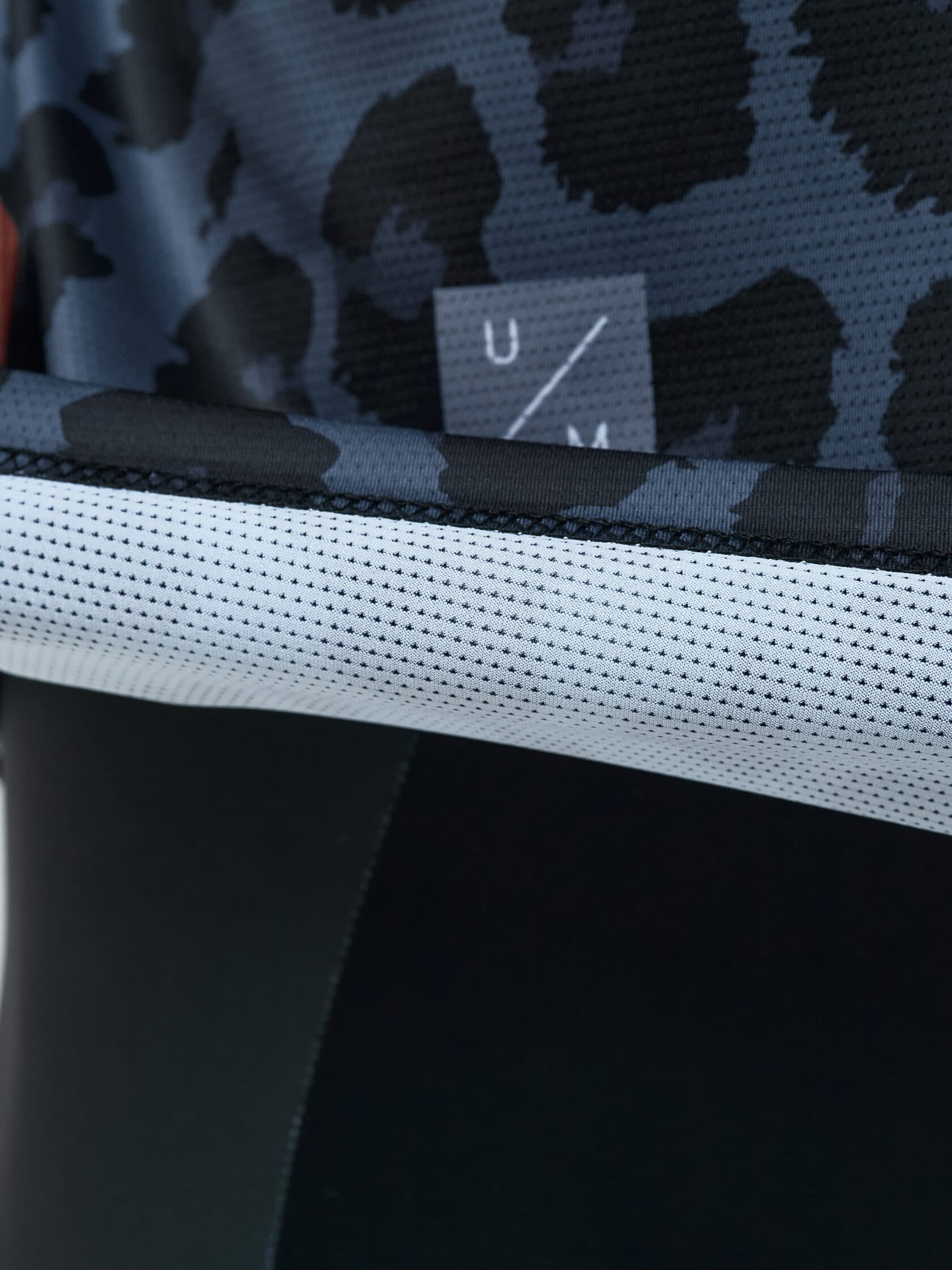 Лонгслив UNDER BY ME Grey Leo унисекс 15