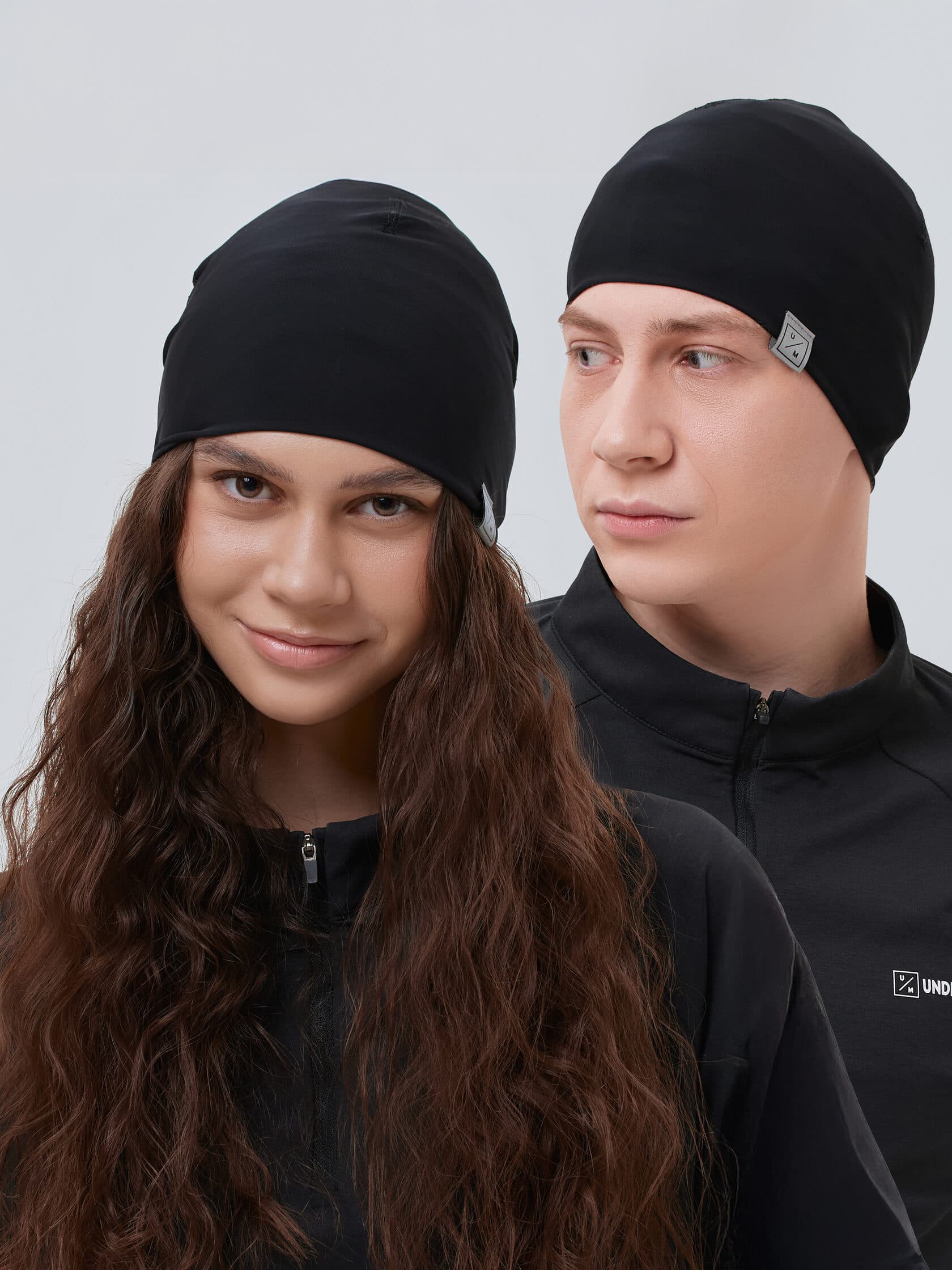 Шапка UNDER BY ME Black (S/M)