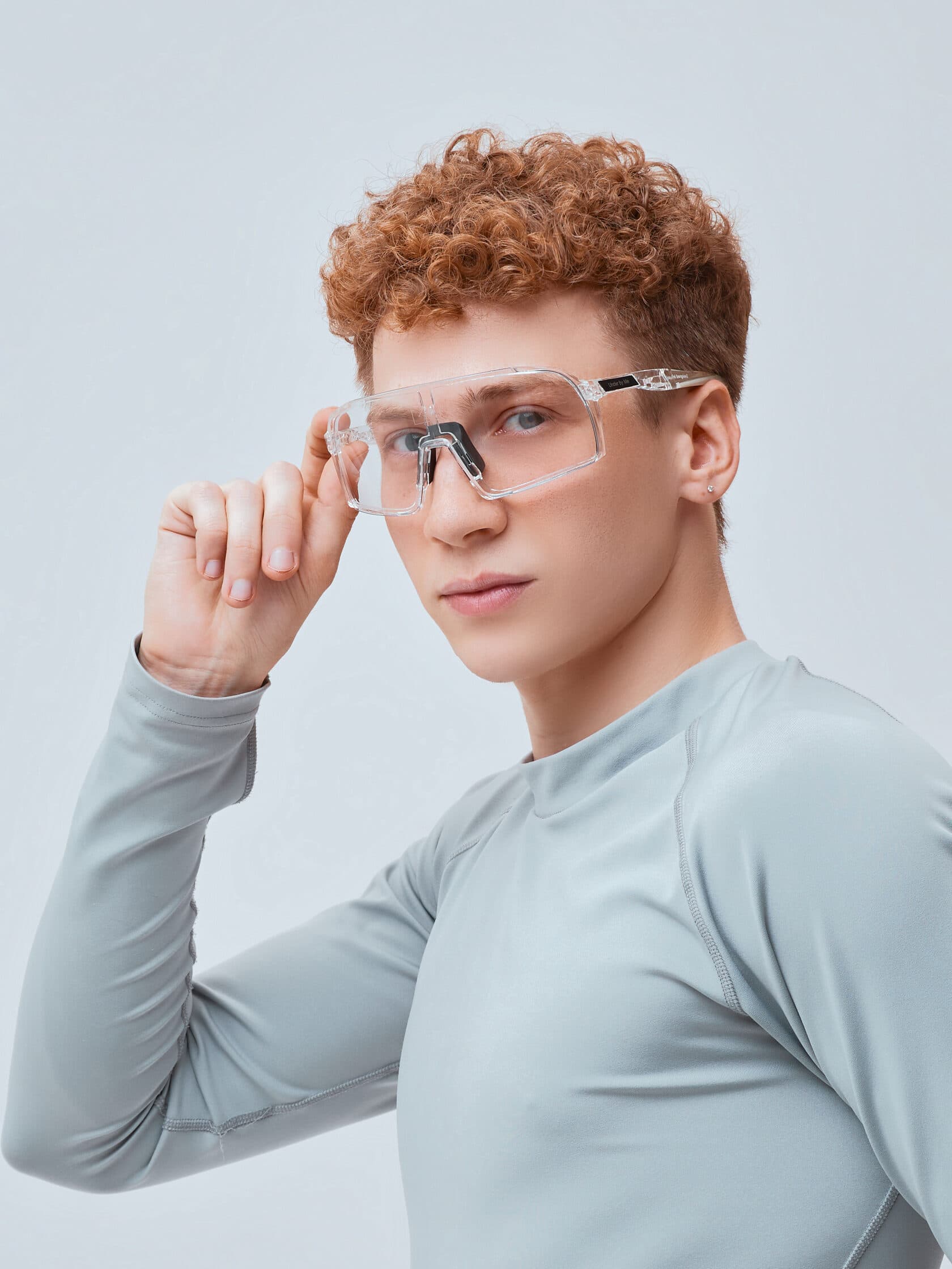 Солнцезащитные спортивные очки UNDER BY ME transparent photochromic Black 13