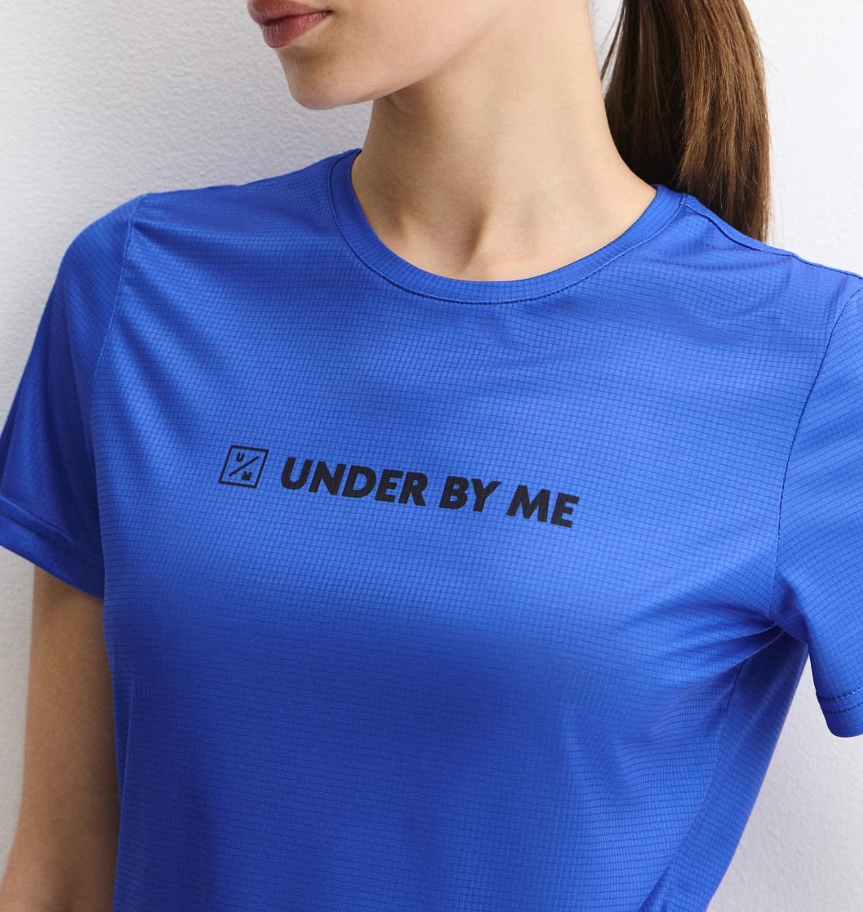 Футболка UNDER BY ME Electric Blue женская 2