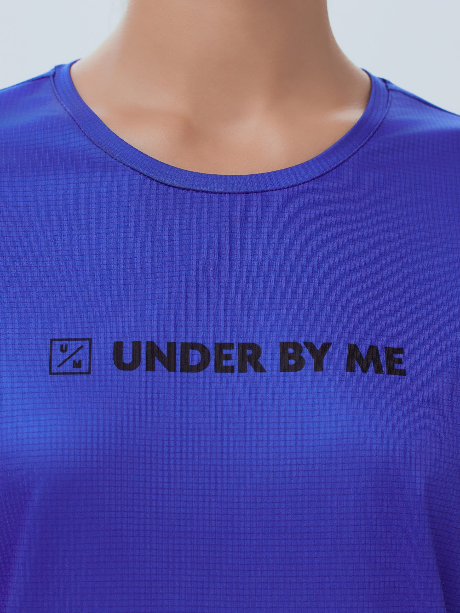 Футболка UNDER BY ME Electric Blue женская 11