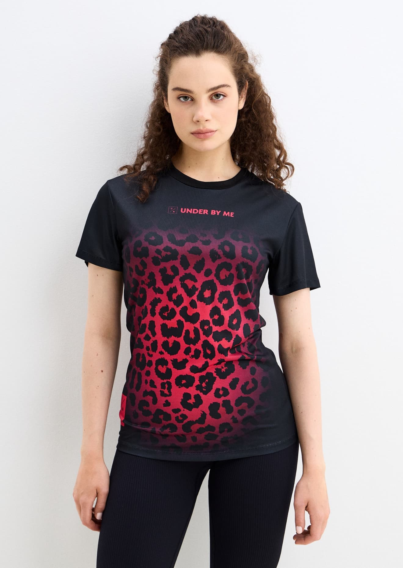 Футболка UNDER BY ME Pink Leo женская (XS)