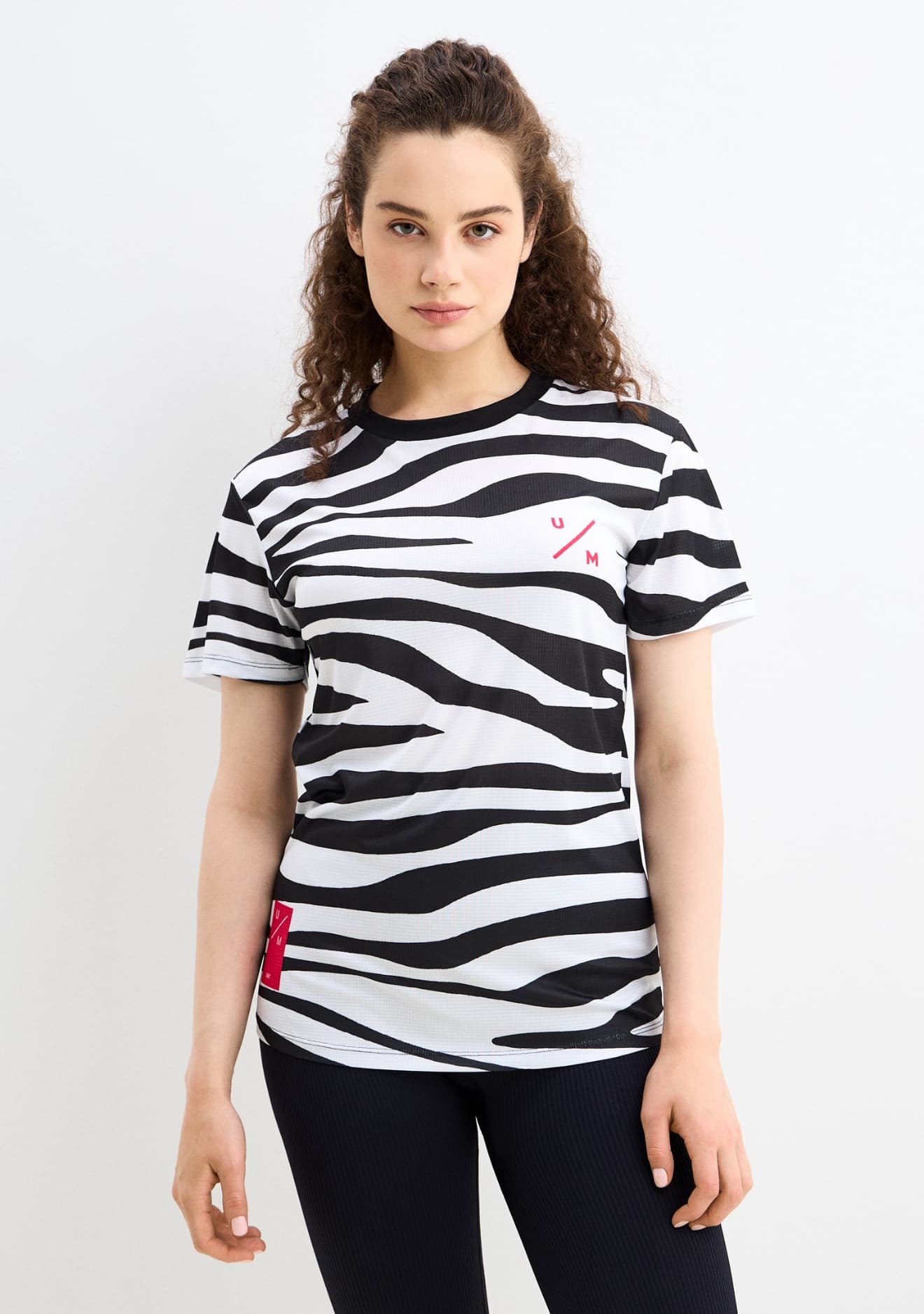 Футболка UNDER BY ME Zebra женская (XS)