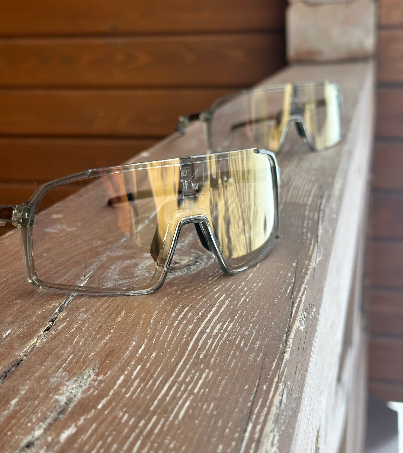 Солнцезащитные спортивные очки UNDER BY ME transparent grey photochromic Gold 14